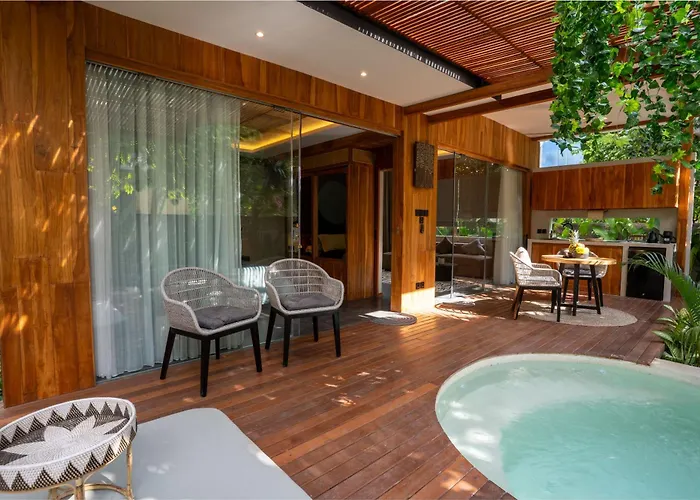 Villa Kayunida - Charming 1br Wooden In *