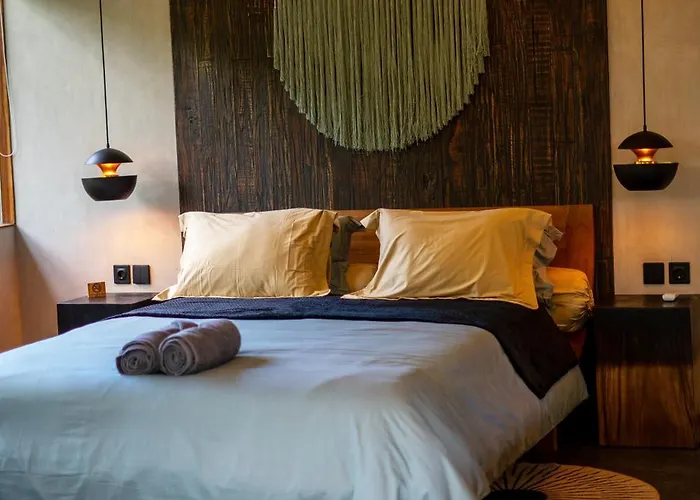 Villa Kayunida - Charming 1br Wooden In *